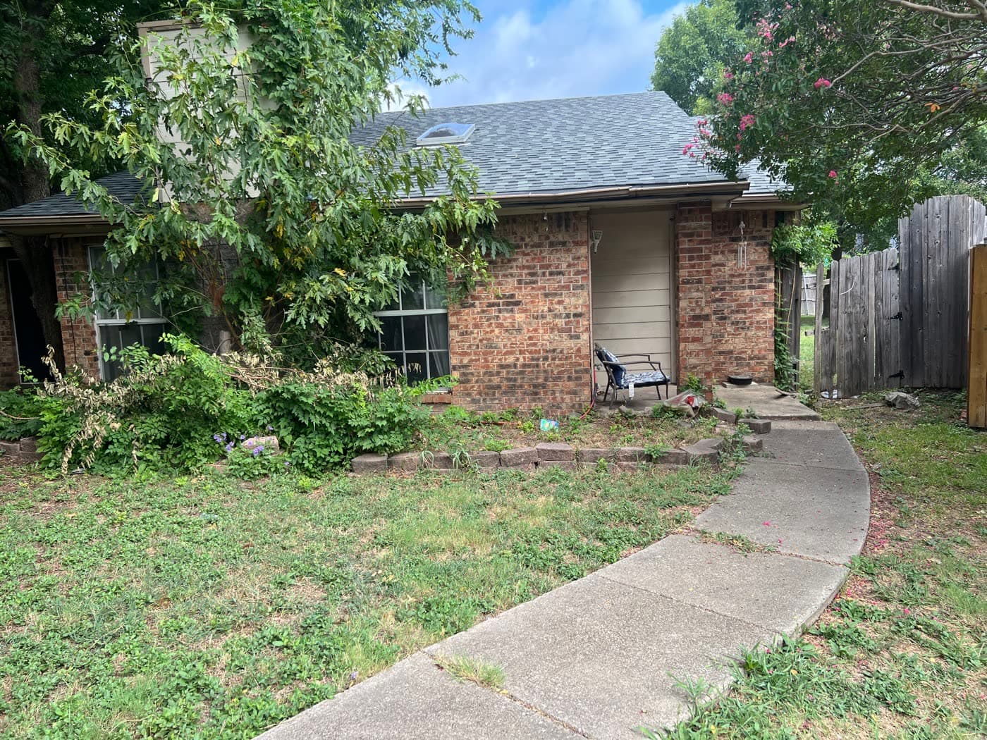 Dated duplex exterior